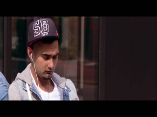 Teri Bebe Video Song ethumb-003.jpg