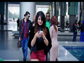 Main Deewana Video Song ethumb-005.jpg