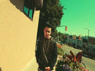 Hun Keh Fukra Video Song ethumb-011.jpg