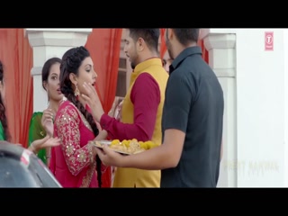 Nakhro Video Song ethumb-005.jpg
