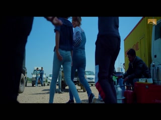 Caran Te Muchh Video Song ethumb-003.jpg