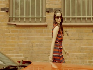 Feeling Video Song ethumb-005.jpg