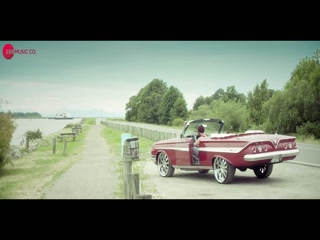 Radio Girl Video Song ethumb-005.jpg