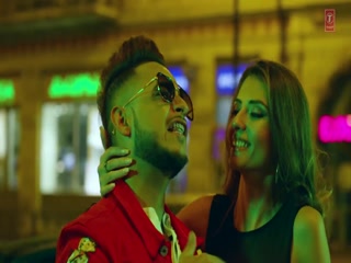Nazar Lag Jayegi Video Song ethumb-012.jpg